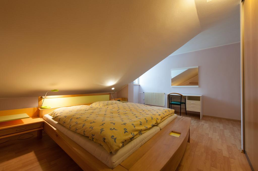 Czech Family Home Cesky Krumlov Exterior photo